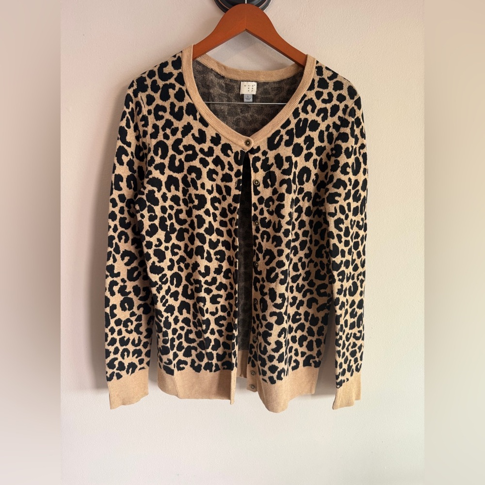 A New Day Womens Leopard Print V-Neck‎ Button Front Cardigan Tan Black Large